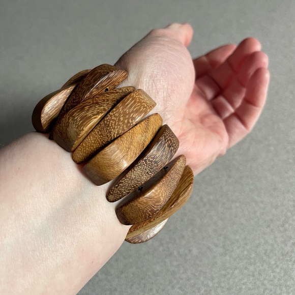 Vintage Wooden Stretch Bracelet - Picture 2 of 5